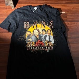 Mana shirt